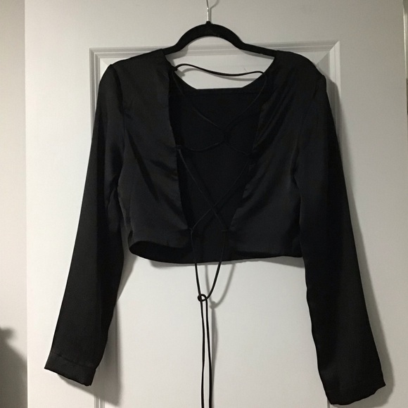 Black Open Back Tie Up Crop Top - Picture 2 of 2